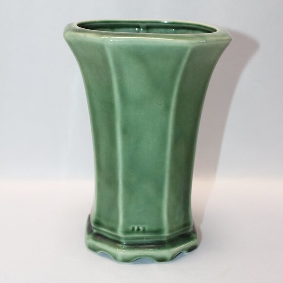 Antique Sage Green Vase McCoy Style - Picture 7 of 12